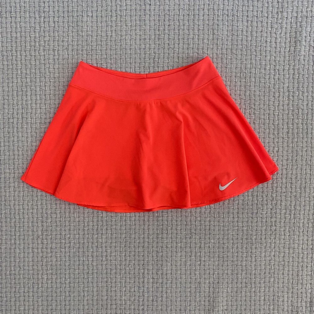 SOLD Nike Tennis Skirt - Picture 5 of 5
